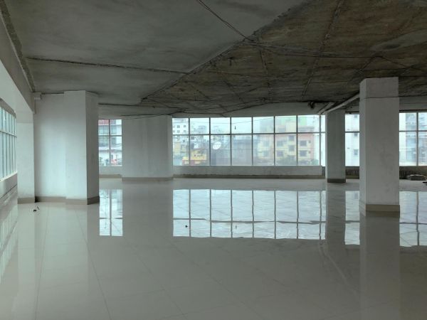  Bedrooms Commercial Properties for Rent