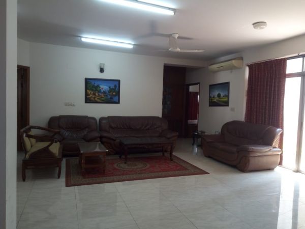 4 Bedrooms Residential Properties for Rent