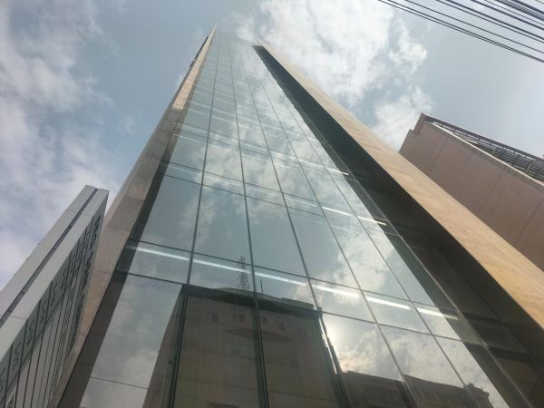  Bedrooms Commercial Properties for Sale