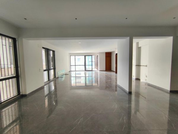 4 Bedrooms Residential Properties for Rent