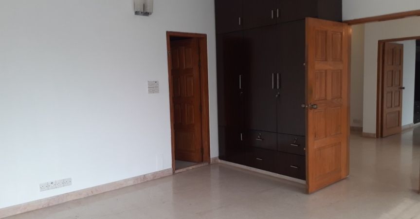 4 Bedrooms Residential Properties for Rent