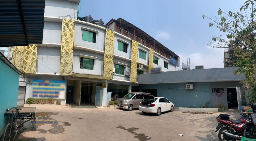  Bedrooms Commercial Properties for Rent