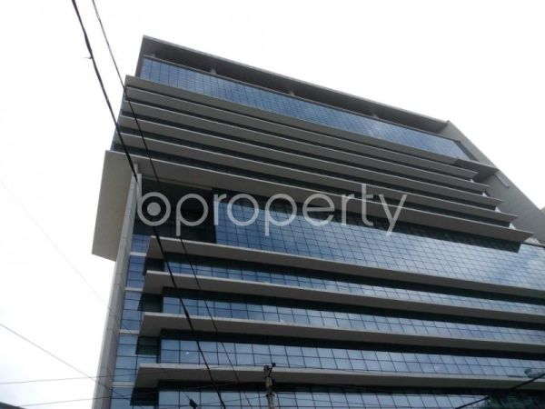  Bedrooms Commercial Properties for Rent