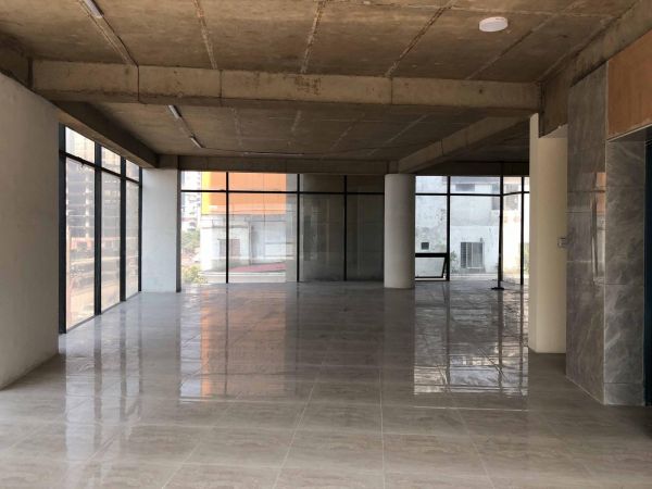  Bedrooms Commercial Properties for Rent